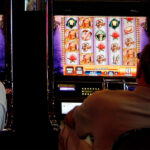 How Cross-Device Compatibility Enhances Online Gambling Convenience